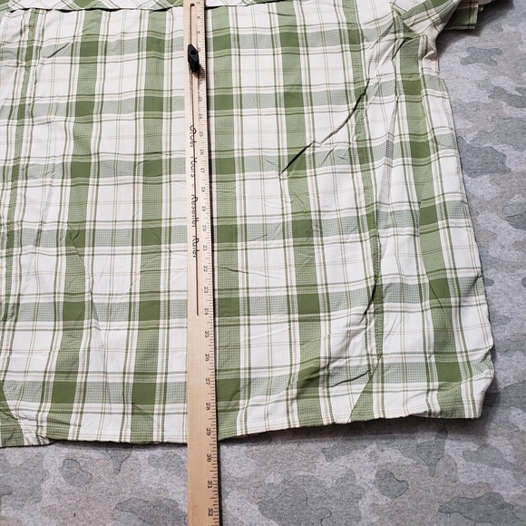 Cabela's Shirt Mens XL Green Plaid Pockets Short Sleeve‎ Button-Up - Picture 10 of 11